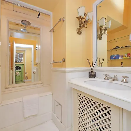 Apartment Pantheon Luxury Rome