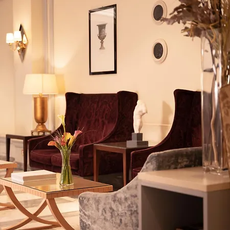 Della Conciliazione Hotel 4*