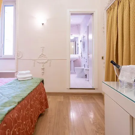 Suites Rome *