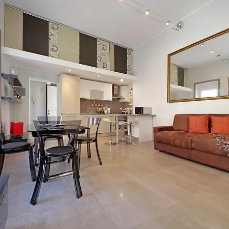 Апартаменты Dolce Casa Colosseo 1 - 2 *