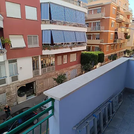 Casa Lilly, Luminosissimo A Apartment Rome