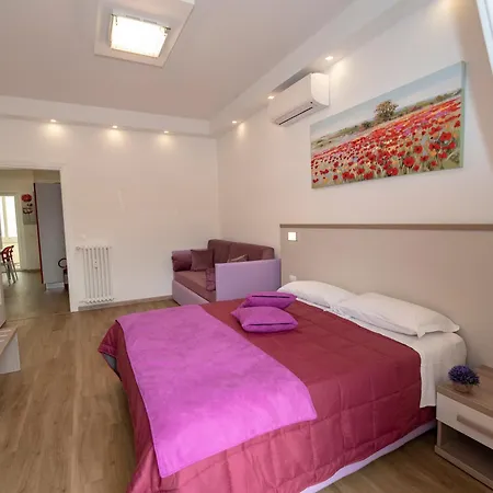 Apartamento Rainbow Al Colosseo Roma