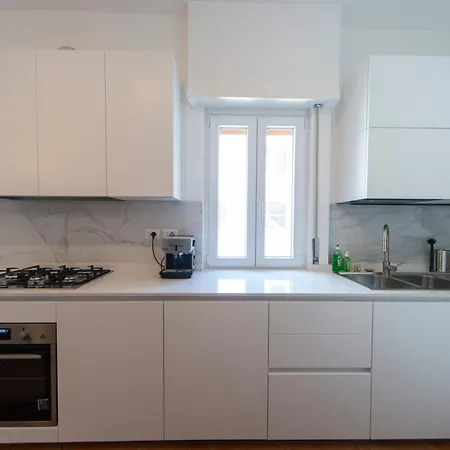 Cardinal Mistrangelo - Next To The Metro Station, Large And Comfortable Penthouse With Terrace * Rzym