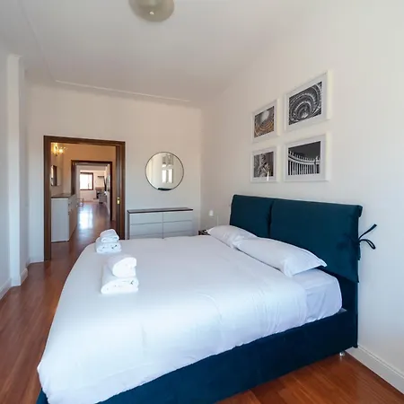 Cardinal Mistrangelo - Next To The Metro Station, Large And Comfortable Penthouse With Terrace Rzym