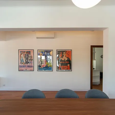 Apartament Cardinal Mistrangelo - Next To The Metro Station, Large And Comfortable Penthouse With Terrace