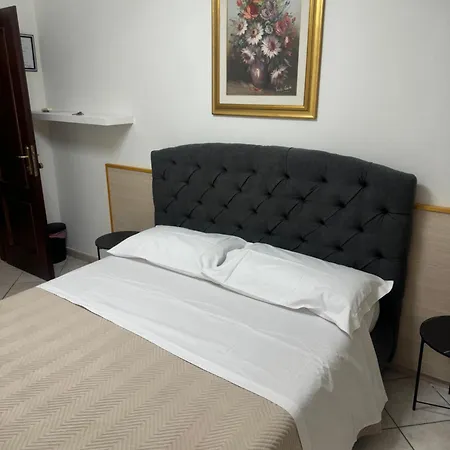 Pensionat Larisarooms Rom