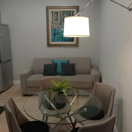 Fontana Di Trevi - Historic Center Apartment Daire Roma