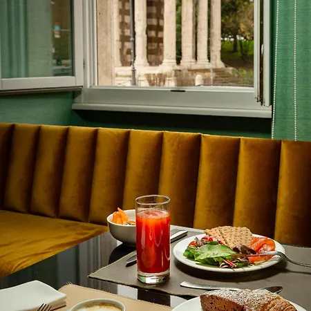 47 Boutique Hotel 4*