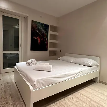 Luxury * Rome