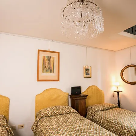 D'epoca Colosseo Art Gallery Apartment Rome