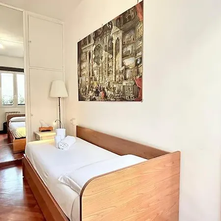 Ostiense Homestay *
