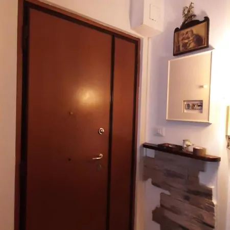 Apartment - Metro C
