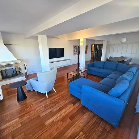 Cardinal Mistrangelo - Next To The Metro Station, Large And Comfortable Penthouse With Terrace