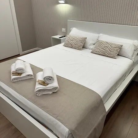 Domus Paolina Ostiense Apartment *