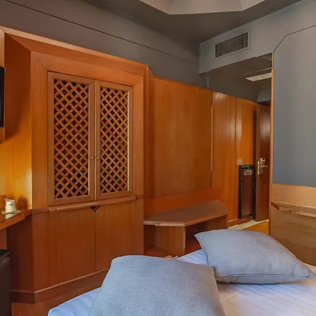 Isa Hotel Řím