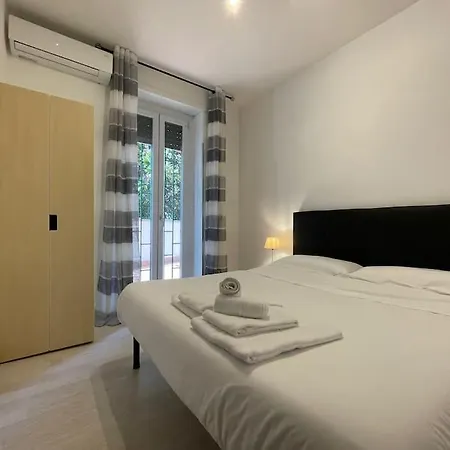 Spacious And Bright Rzym