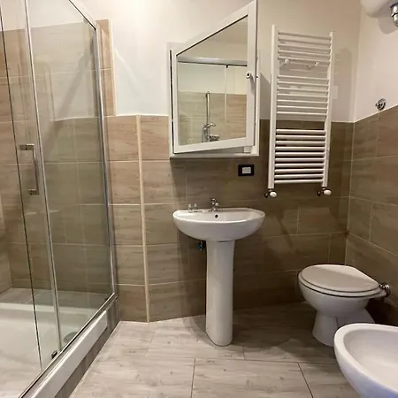Spacious And Bright Apartament