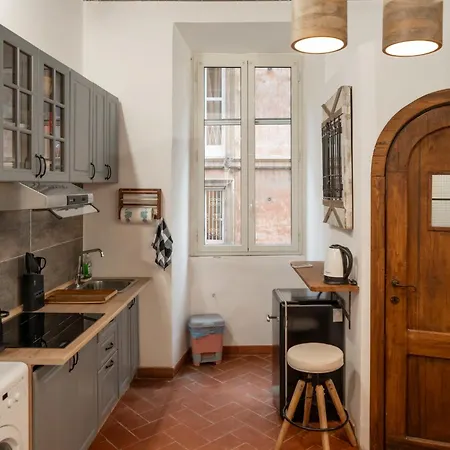 Domus Capocci - Rione Monti Rome