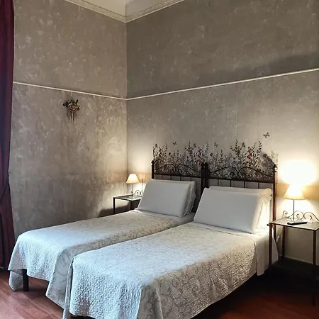 Rossi 2* Roma