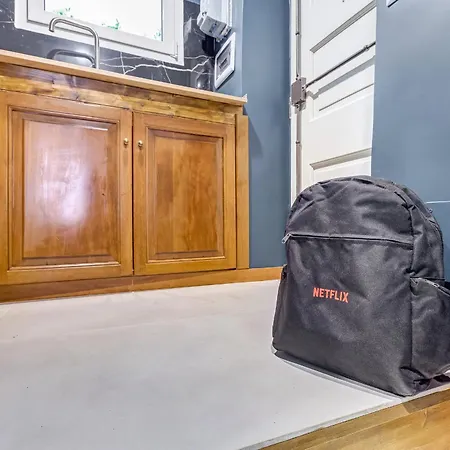 Stranger Pod Apartment Rome