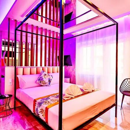 Bed Cinecittadue Bed & Breakfast