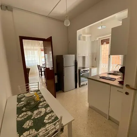 Johnny's Monkeys Apartment Rome