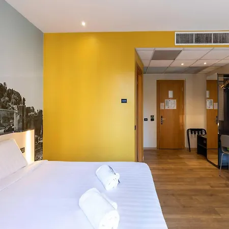Tuscolana San Giovanni Hotel 3*