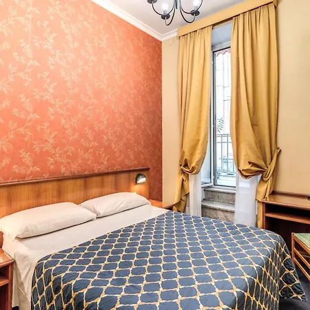 Szálloda Hotel Corona 3*