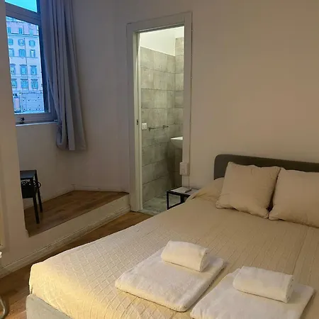 Ah Montecitorio Guest house