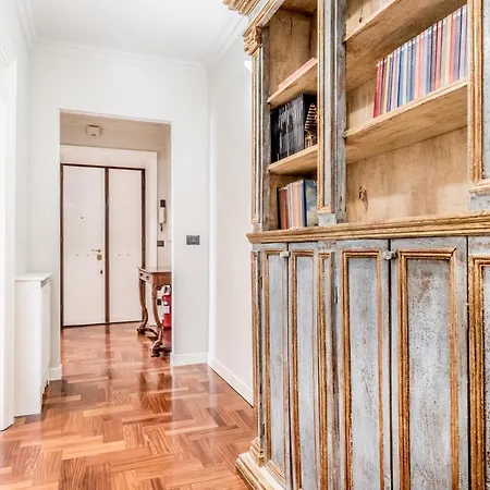 Apartment Bbhome Eleganza E Comfort Unico In San Giovanni District