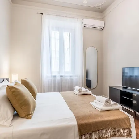 Apartment Bbhome Eleganza E Comfort Unico In San Giovanni District