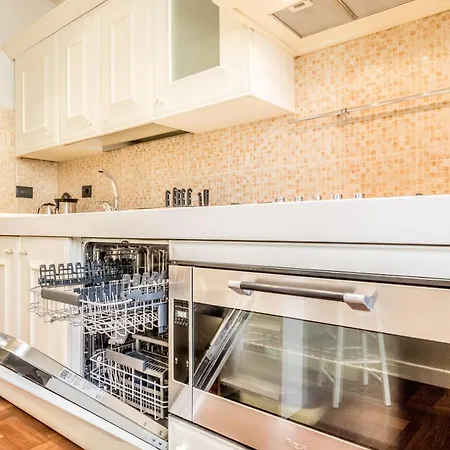 Apartment Bbhome Eleganza E Comfort Unico In San Giovanni District *