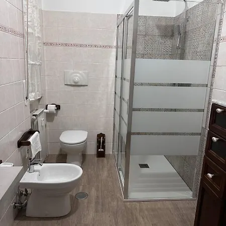 Bed & Breakfast Le Quattro Lune, Centro *