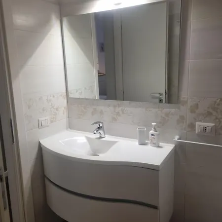 La Casetta Di Ely Bed & Breakfast 3*