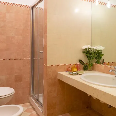 A Casa Di Tiziana - Bed & Breakfast 3*