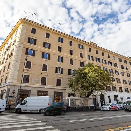 Lungotevere Aventino House Appartamento *