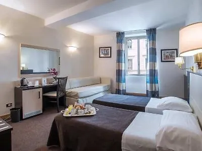 Hotell Tritone 3*