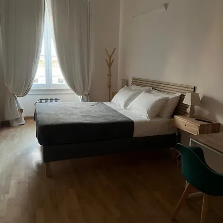 You'rhomesuite Apartment *
