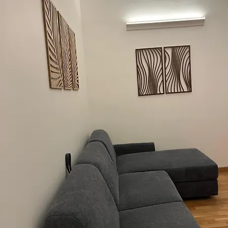 You'rhomesuite Apartment