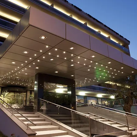 Courtyard By Marriott Central Park Hotel Rome