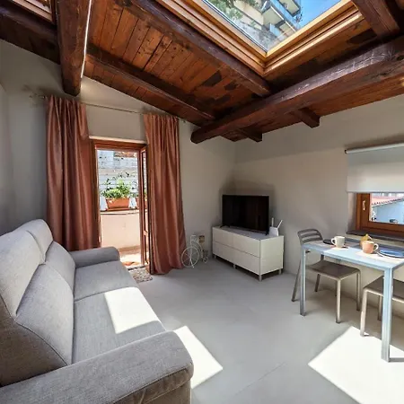Olimpico Pied A Terre - Casa Apartment *