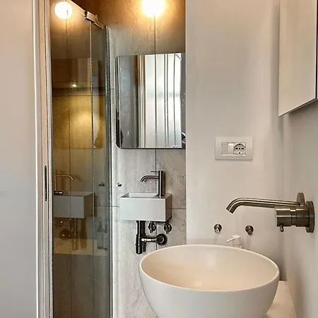 Lamia Casa Rome
