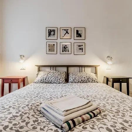 The Ancient Volute Apartment *