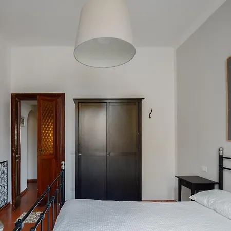 Apartment Borgo Pio Rome