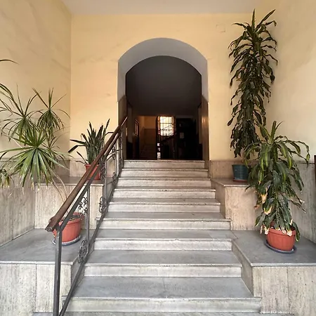 Piramide 2 Bedrooms & 2 Bathrooms Apartment Rome