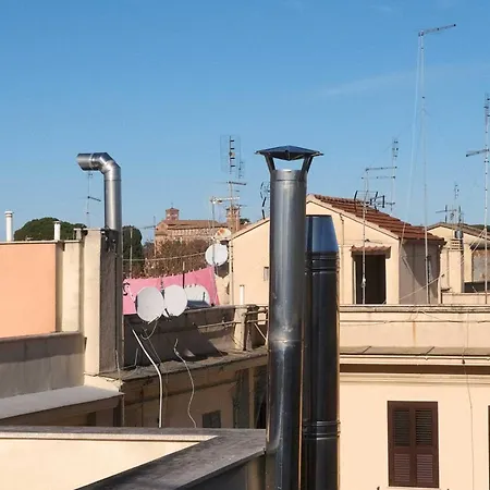 Piramide 2 Bedrooms & 2 Bathrooms Apartment Rome