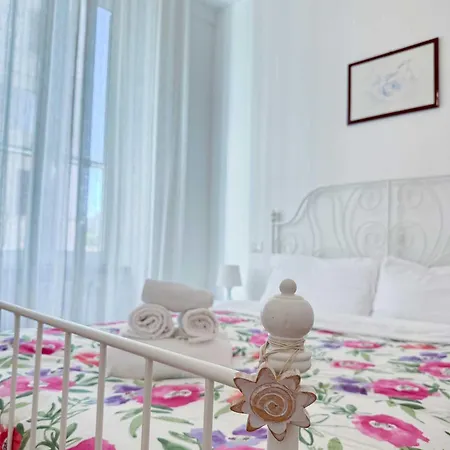 Piramide 2 Bedrooms & 2 Bathrooms Apartment Rome