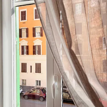 Piramide 2 Bedrooms & 2 Bathrooms *