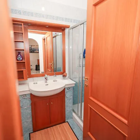 La Casa Di Piero Apartment *