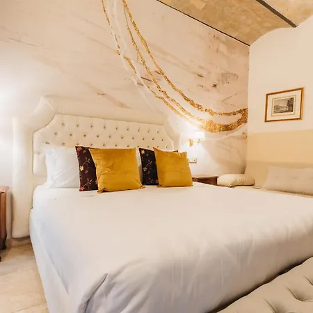 Le Clarisse Pantheon Hotel 3*